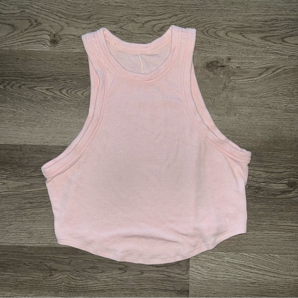Lululemon Cropped Tank Top Hold Tight in Strawberry Milkshake - Picture 1 of 2